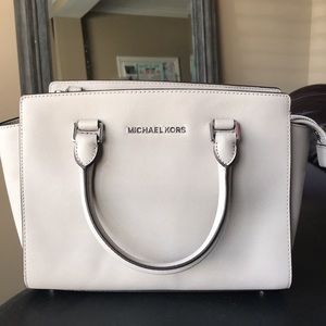 Light grey Michael Kors purse